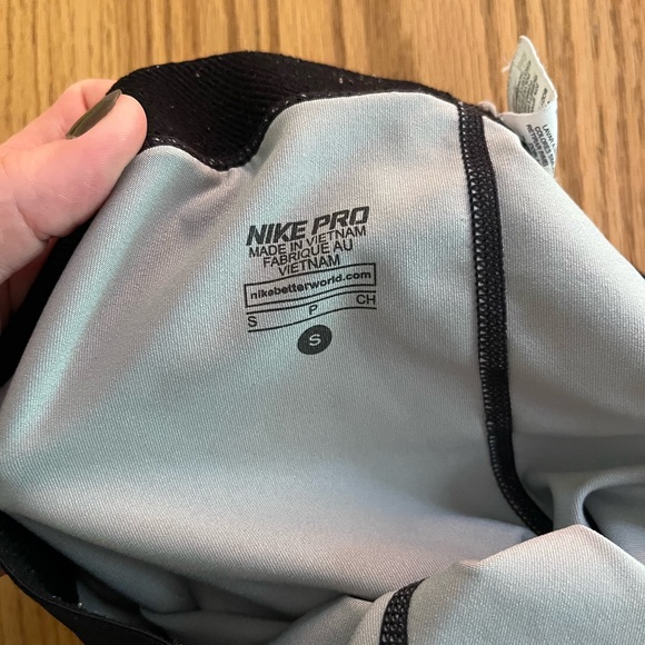 2 Nike Pro Tight Shorts Womens Sz Small Dri Fit - Picture 7 of 10